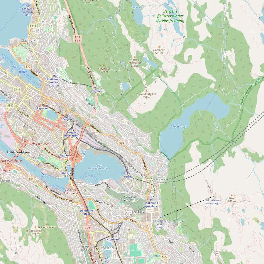 Map of central Bergen with Strandkaien, Bryggen, Bergen station, Fløyen and Ulriken